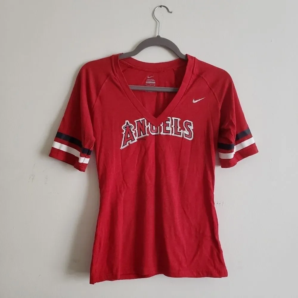 Nike Angels V-neck t-shirt